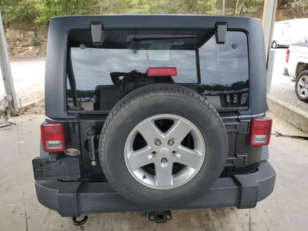 2014 Jeep Wrangler / VIN 1C4BJWDG1EL268822 photo 6