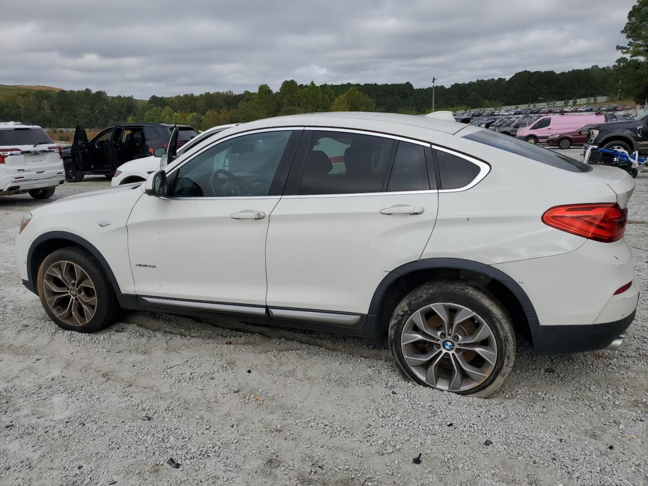 2018 BMW X4 VIN 5UXXW3C55J0Z60730 photo 2