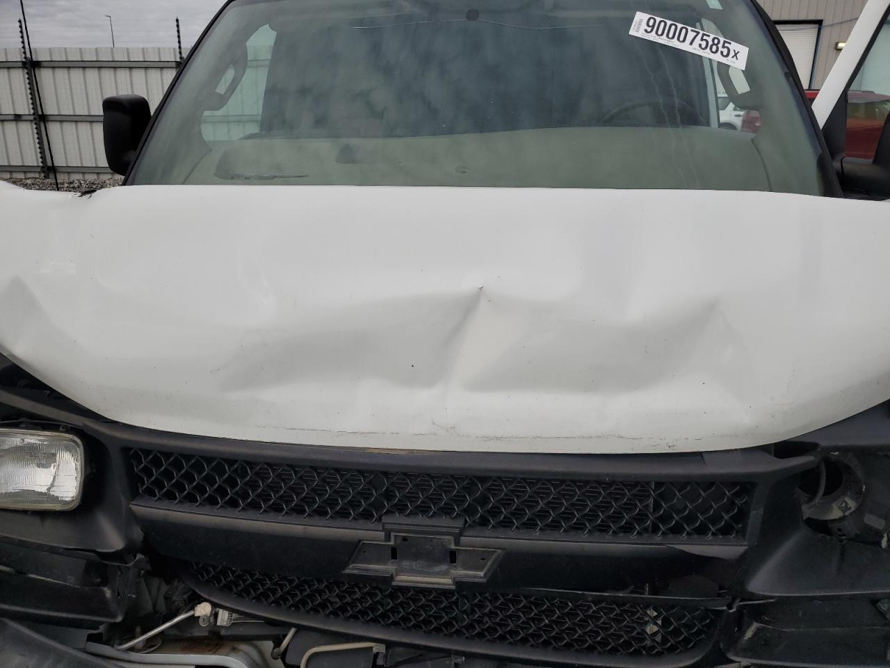 2017 Chev Express VIN 1GCWGAFG4H1135195 photo 12
