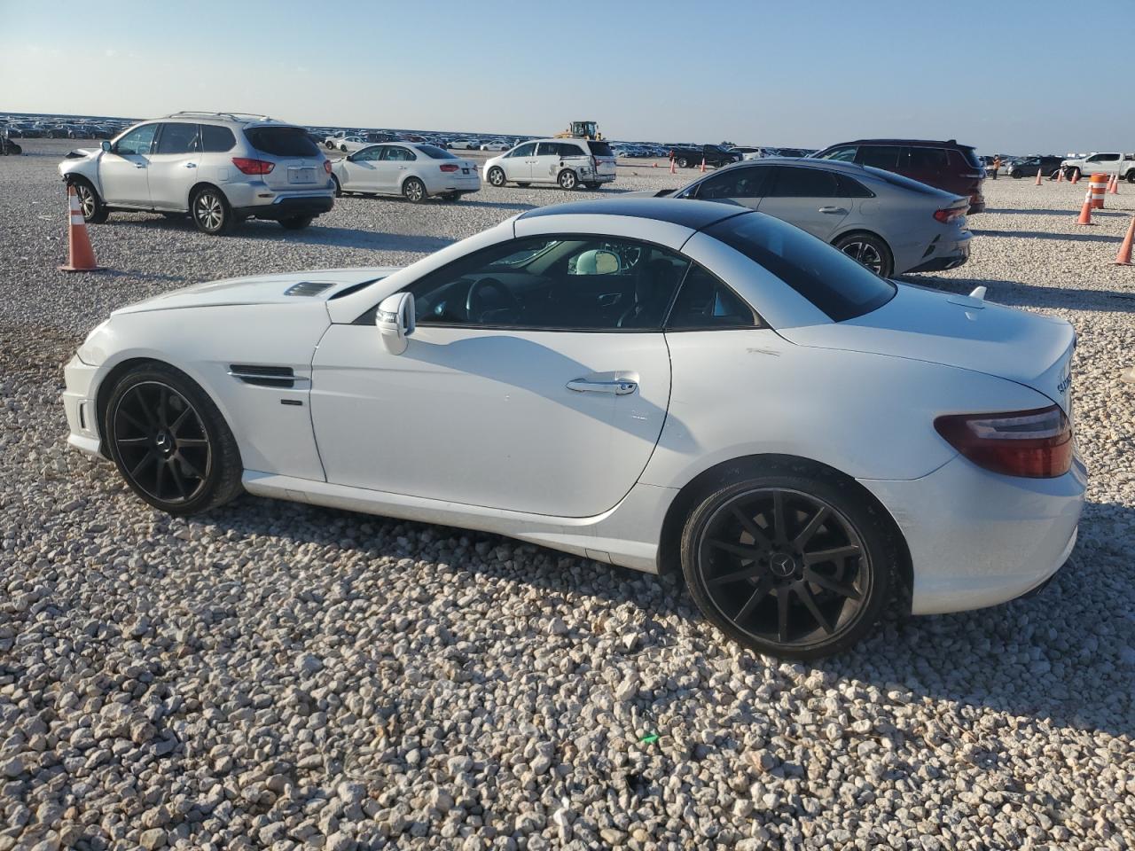 2015 Mercedes-Benz Slk-class VIN WDDPK4HA6FF109653 photo 2
