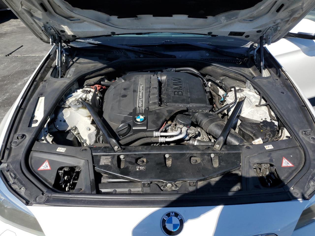 2016 BMW 5 series VIN WBA5B1C56GG133101 photo 11