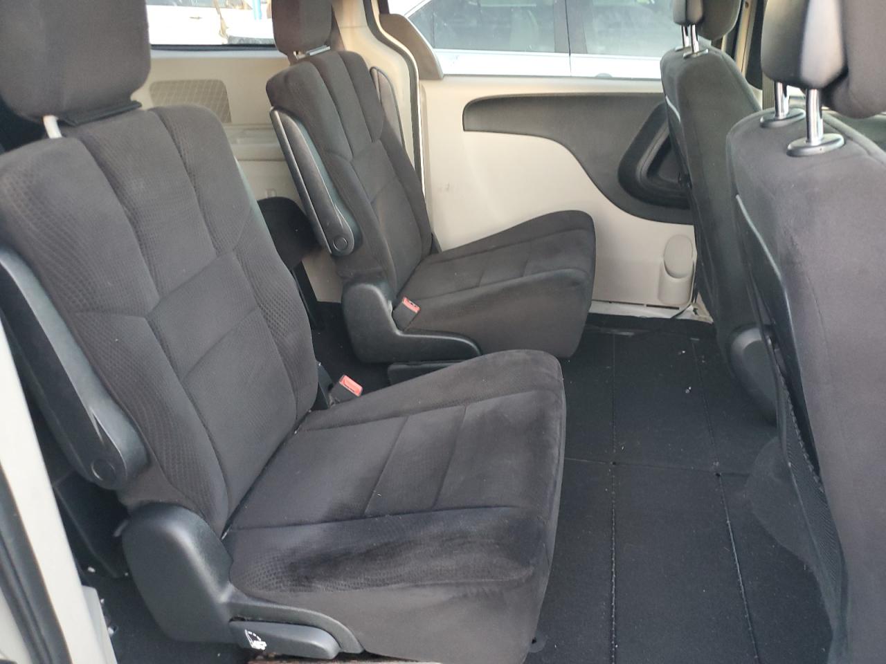 2013 DODGE Caravan VIN 2C4RDGBG6DR762629 photo 11