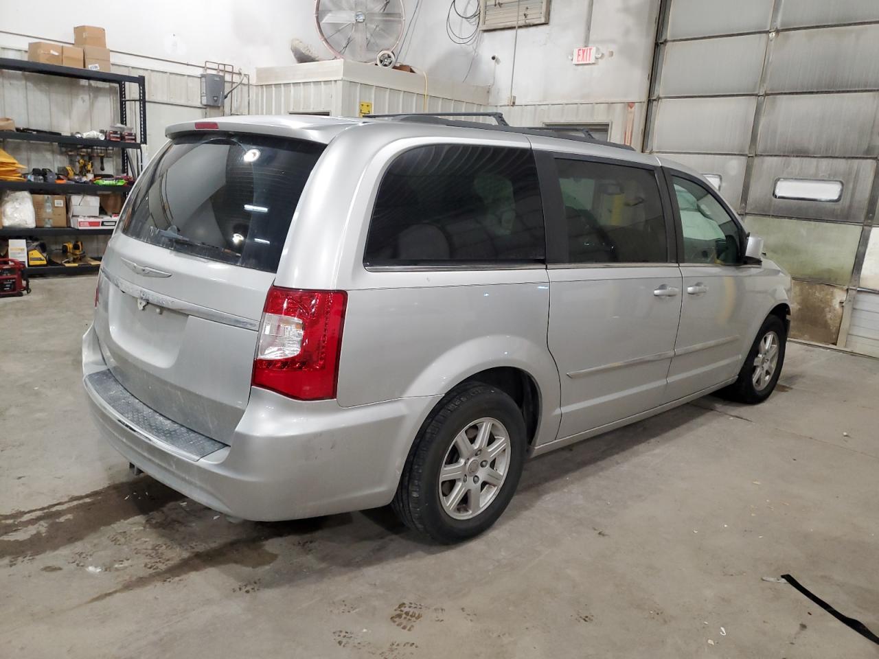 2012 Chrysler Minivan VIN 2C4RC1BG4CR381859 photo 3