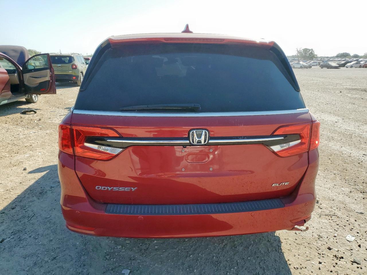 2023 Honda Odyssey VIN 5FNRL6H93PB023305 photo 6