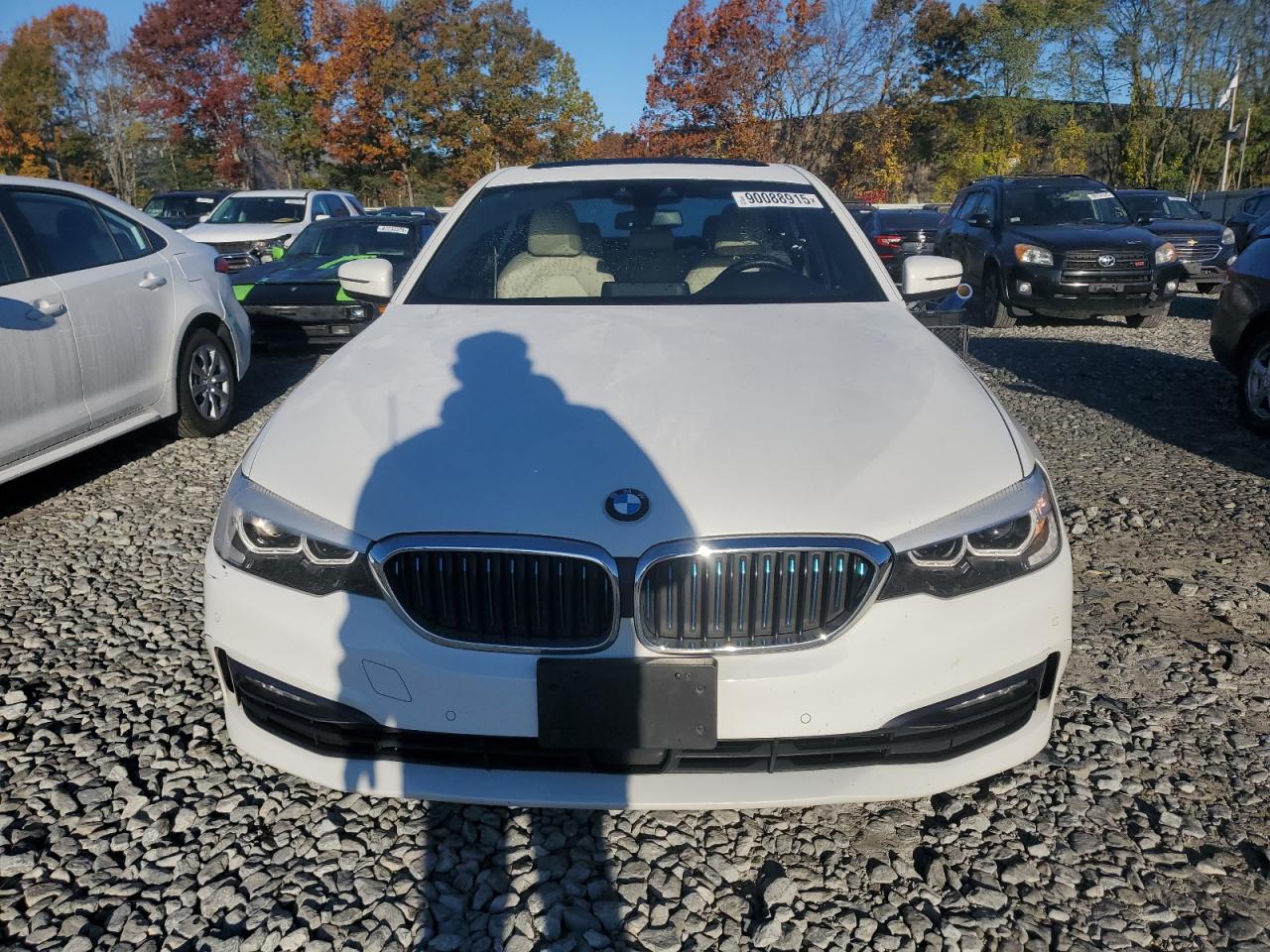 2018 BMW 5 series VIN WBAJB1C55JB083990 photo 5