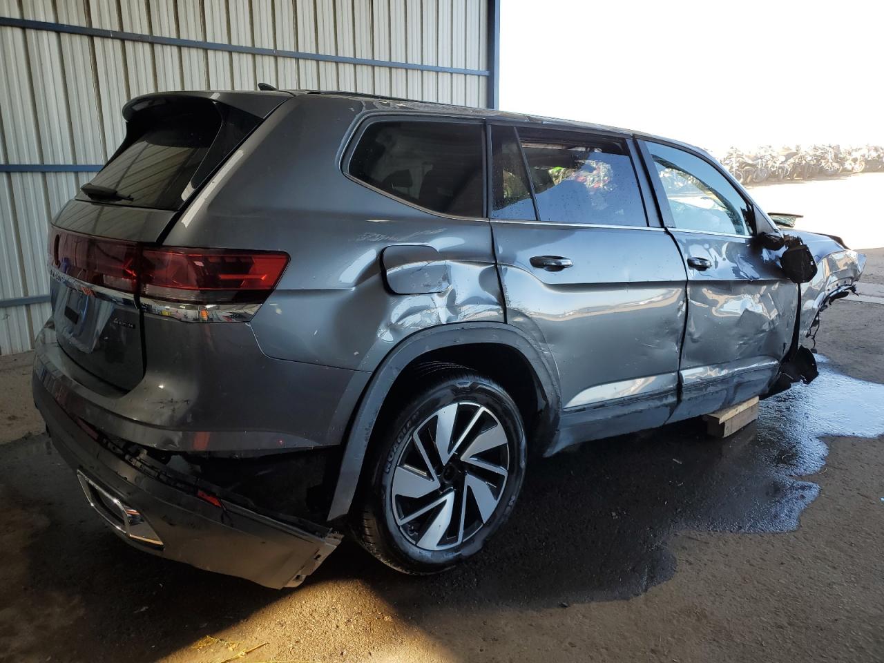 2025 Volkswagen Atlas VIN 1V2HR2CA7SC519278 photo 3