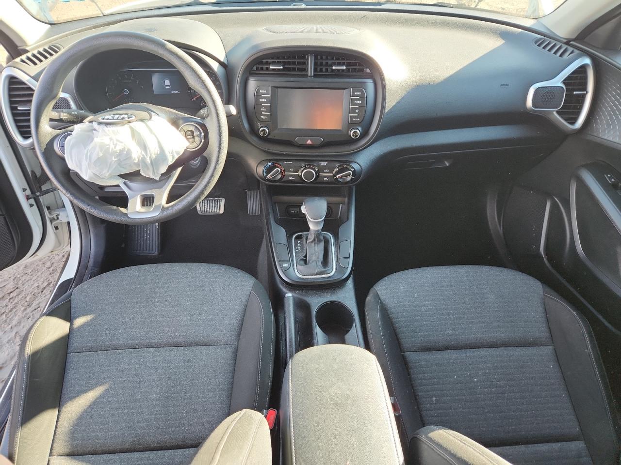 2021 KIA Soul VIN KNDJ23AU2M7740020 photo 8