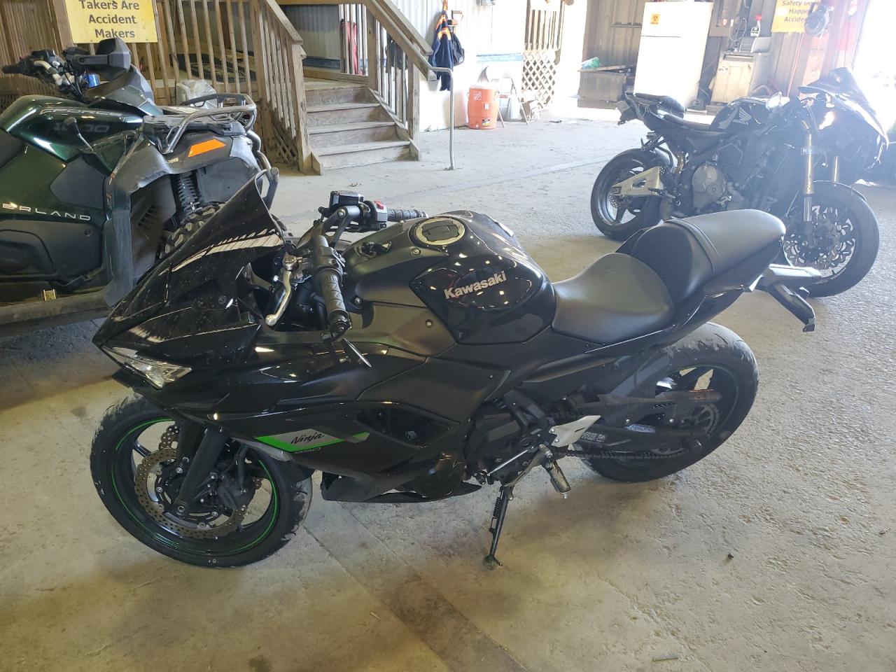 2025 Kawasaki Ex650 r VIN ML5EXER11SDAD9758 photo 3