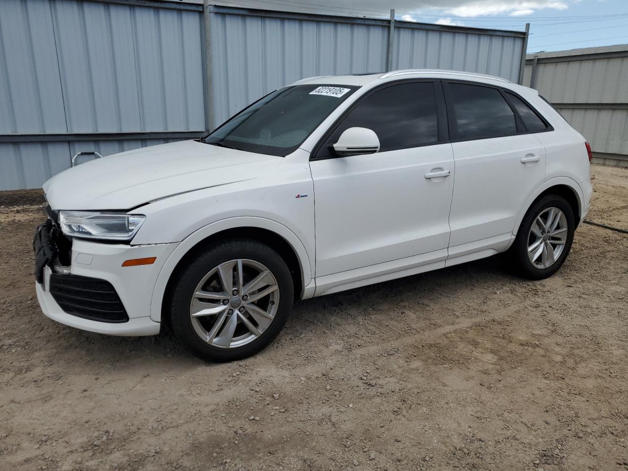 2018 AUDI Q3 VIN WA1BCCFS9JR027456 photo 1