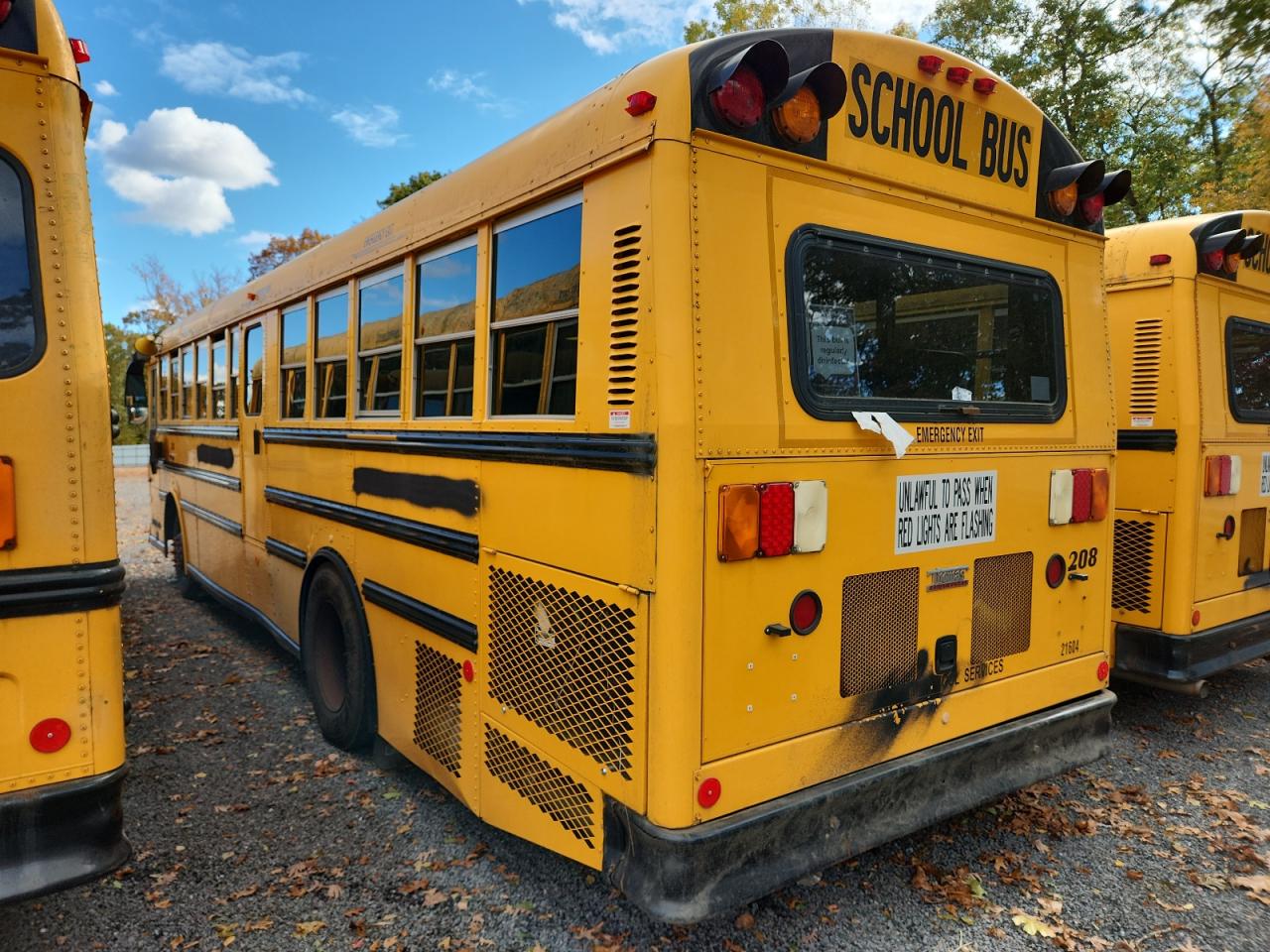 2012 THOMAS Saf-t-line VIN 1T7YN4E25C1149995 photo 3