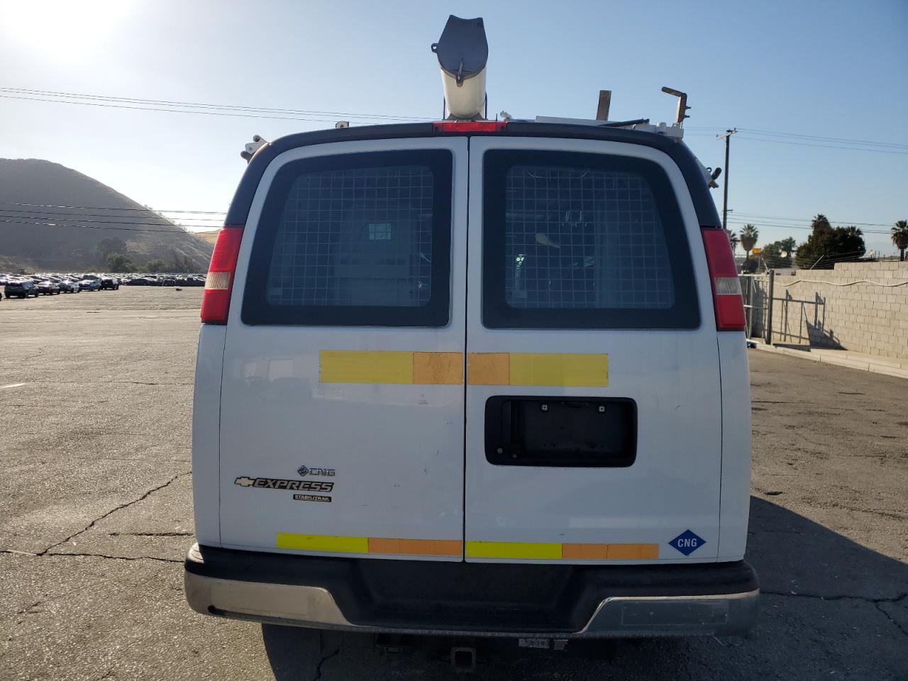 2014 Chevy Express VIN 1GCWGFCBXE1136000 photo 6