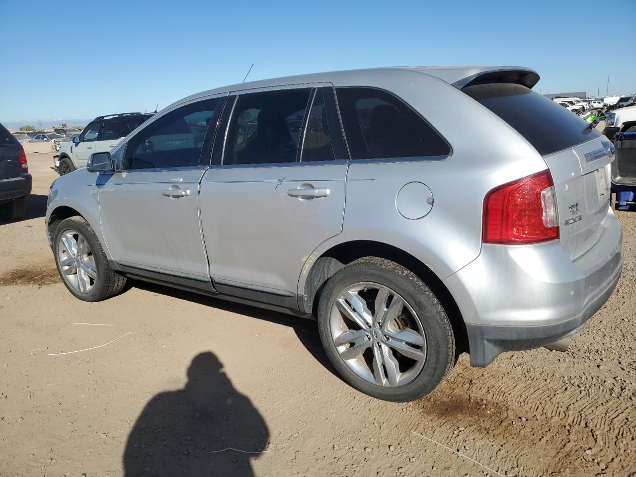 2012 Ford Edge VIN 2FMDK4KC0CBA27210 photo 2