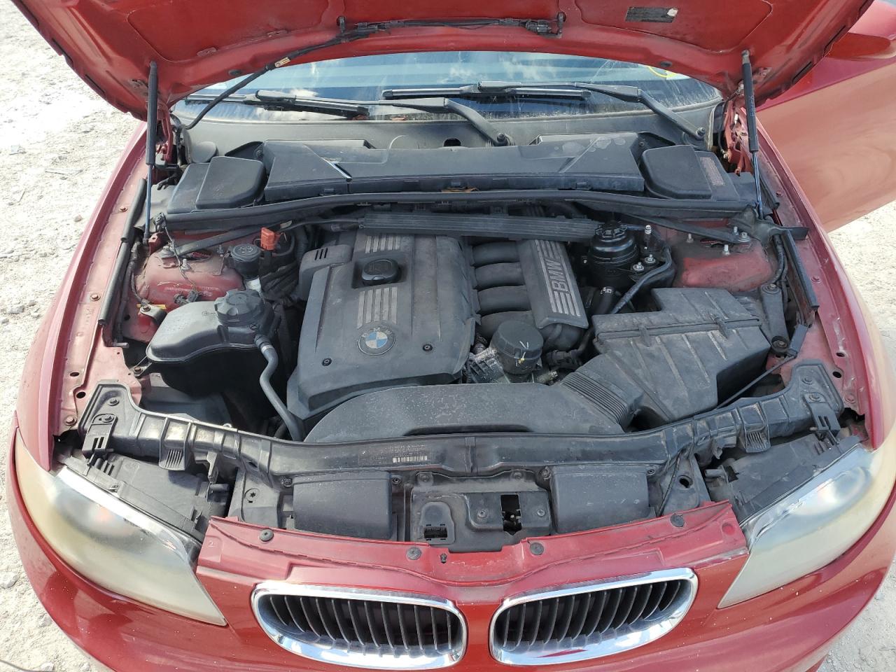 2010 BMW 1 series VIN WBAUP7C56AVK77489 photo 11