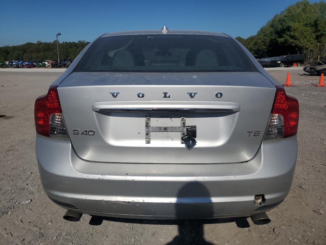 2011 Volvo S40 VIN YV1672MS1B2546692 photo 6