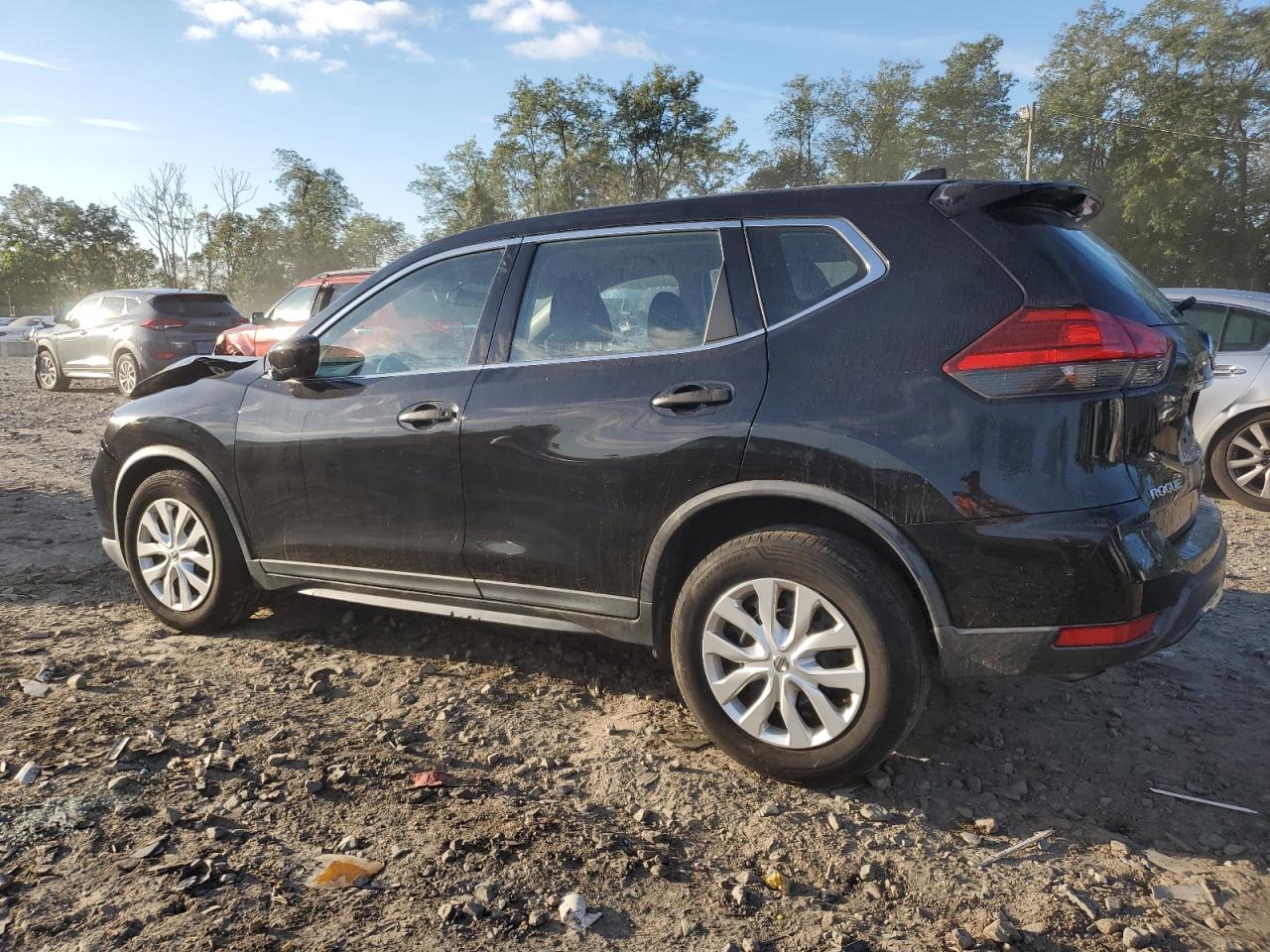 2017 Rogue VIN KNMAT2MTXHP522133 photo 2