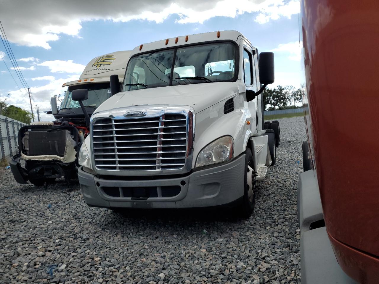 2016 FREIGHTLINER All other VIN 3AKBGADV9GSHB2527 photo 2