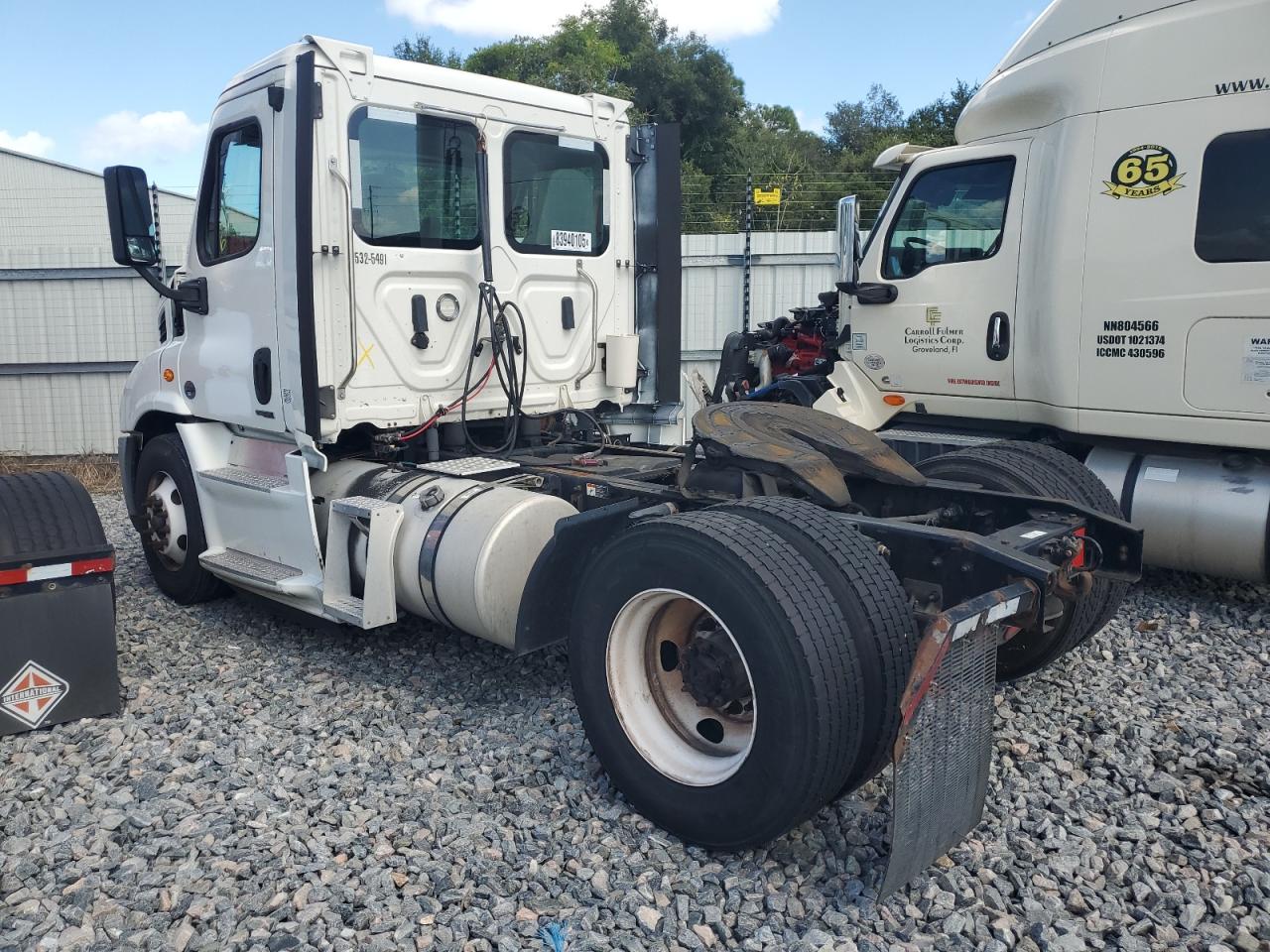 2016 FREIGHTLINER All other VIN 3AKBGADV9GSHB2527 photo 3