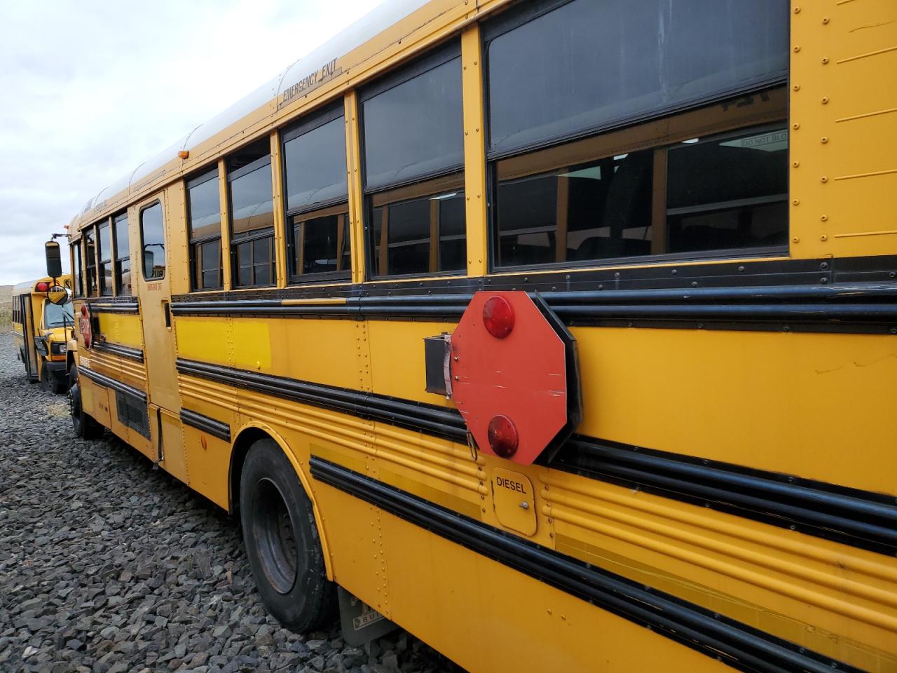 2005 THOMAS Saf-t-line VIN 4UZAAXCS95CU88082 photo 3
