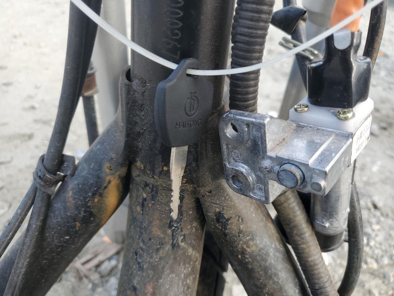2019 OTHR Motorcycle VIN LB2GATAA0K1000267 photo 8