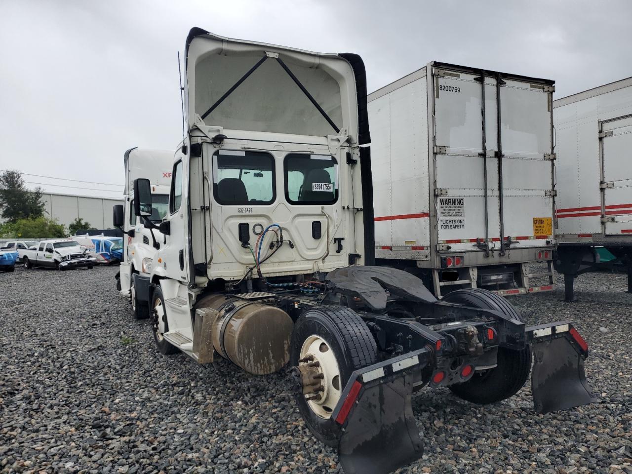 2016 FREIGHTLINER All other VIN 3AKBGADV2GSHB2532 photo 3