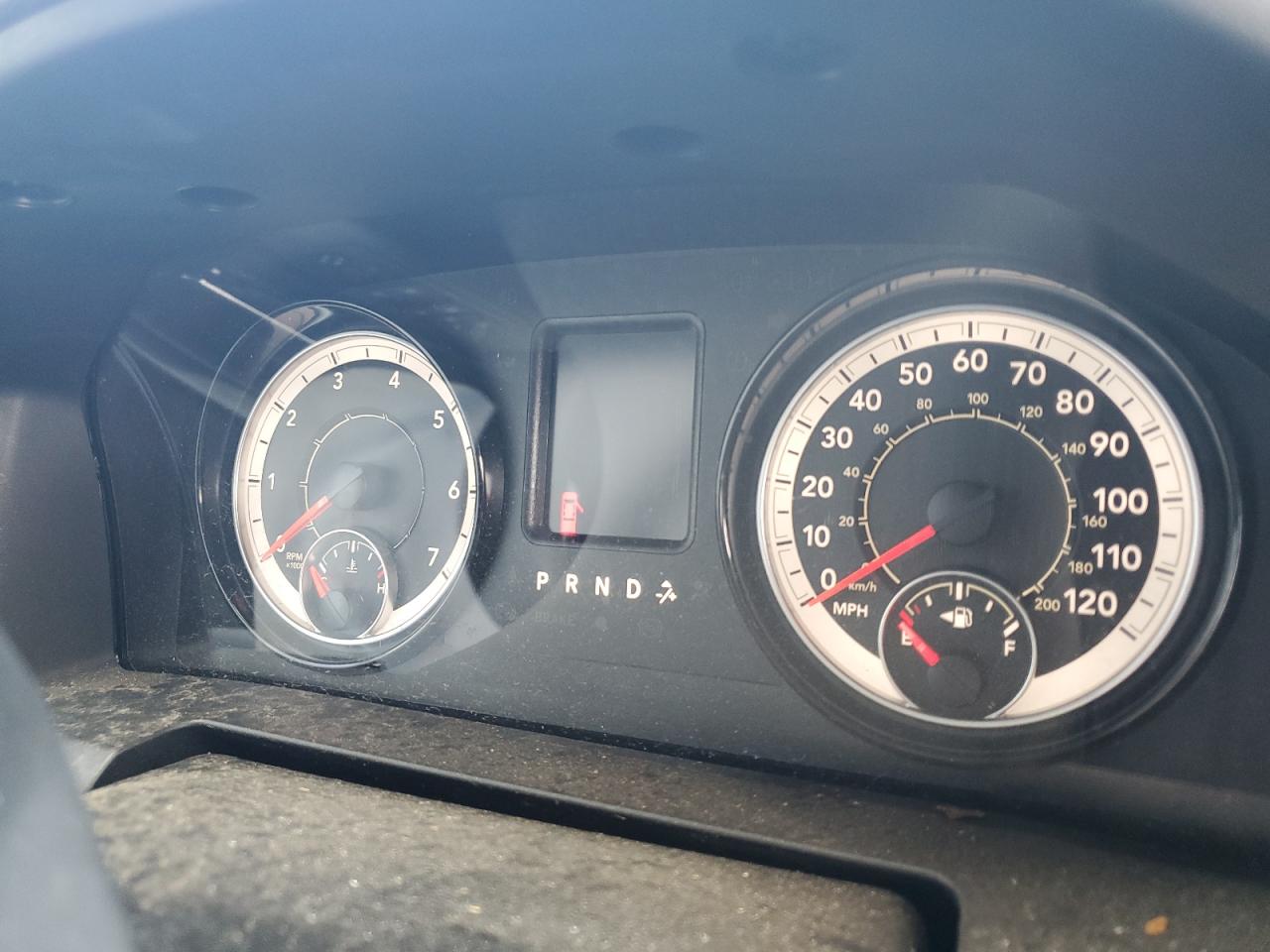 2024 Ram 1500 VIN 1C6RR6LG2RS156154 photo 9