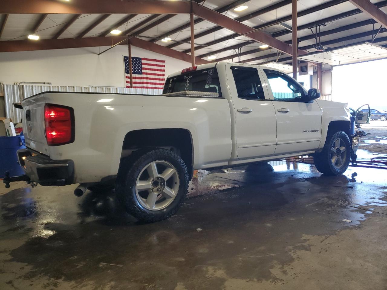2015 Chevrolet All models VIN 1GCRCREC3FZ395737 photo 3