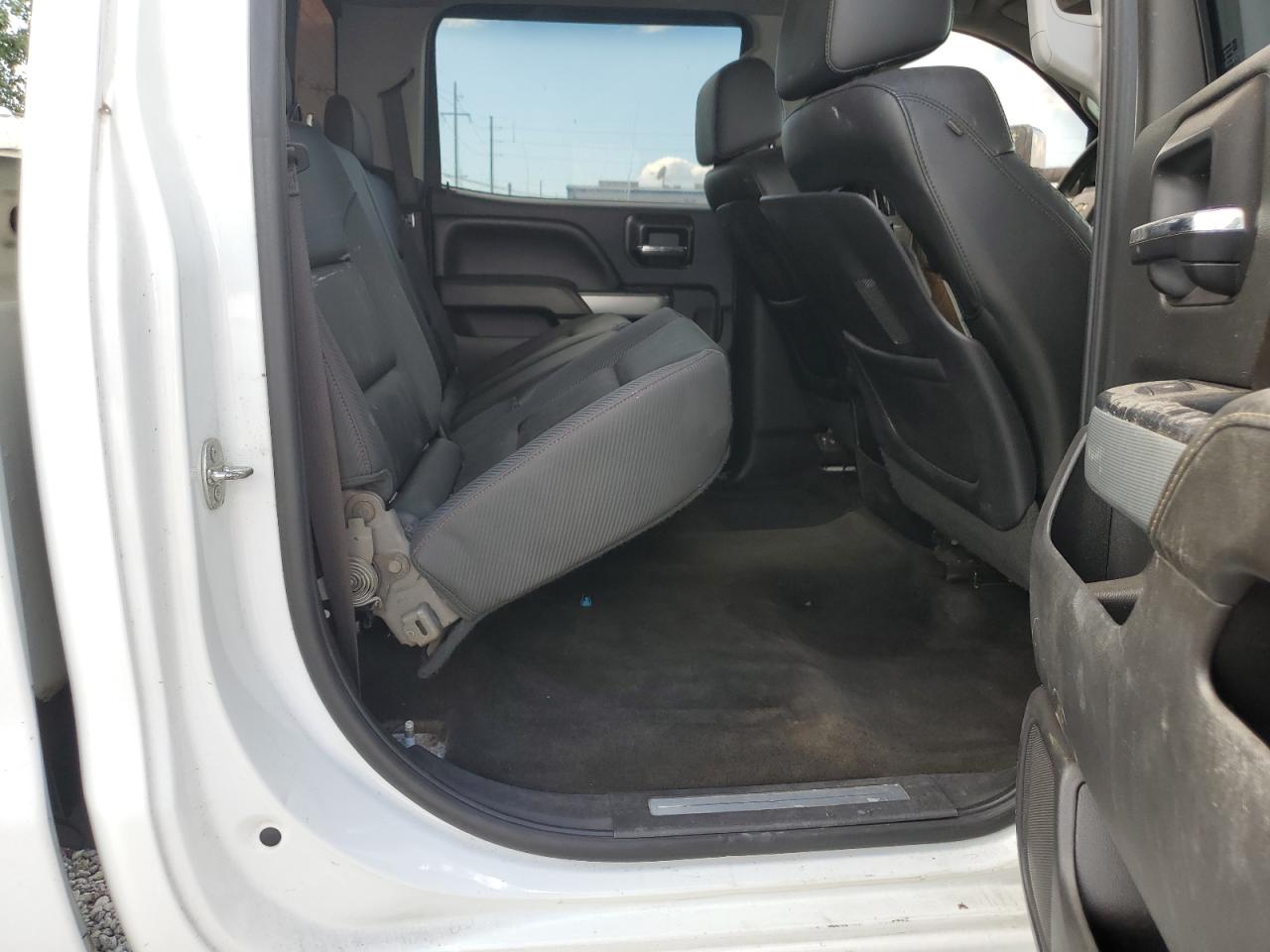 2015 Chevrolet All models VIN 1GC1KWE82FF667349 photo 10