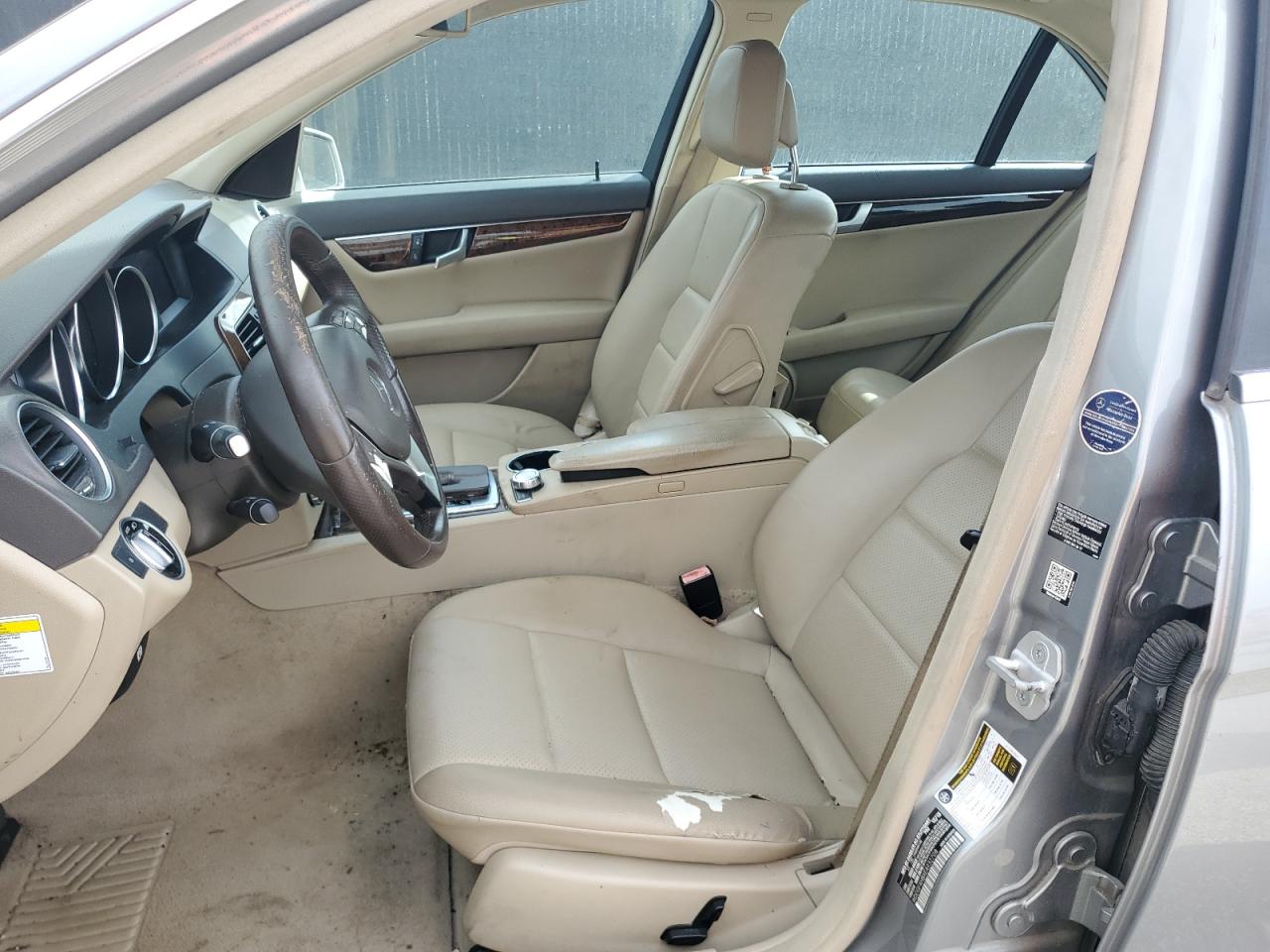 2014 Mercedes-Benz C class VIN WDDGF4HBXEA932708 photo 7
