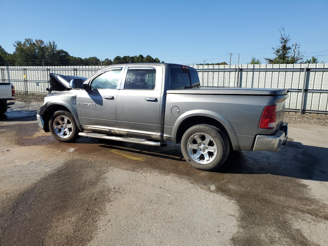 2011 DODGE Ram 1500 VIN 1D7RB1CT0BS611219 photo 2