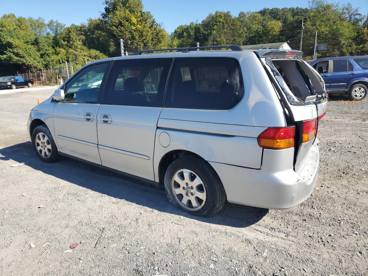 2003 Honda All models VIN 5FNRL186X3B089076 photo 2
