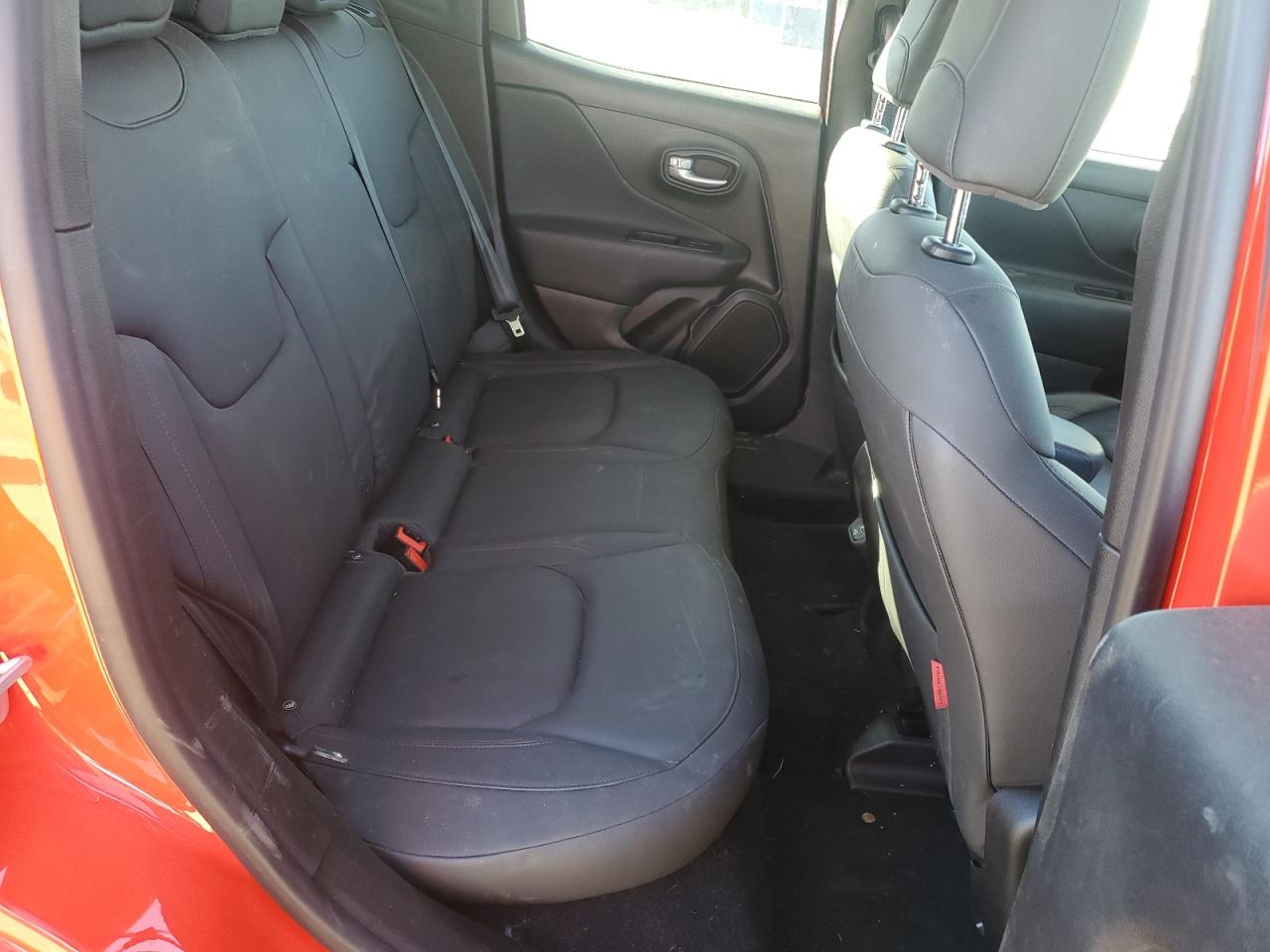 2023 Jeep Renegade VIN ZACNJDC13PPP73402 photo 11