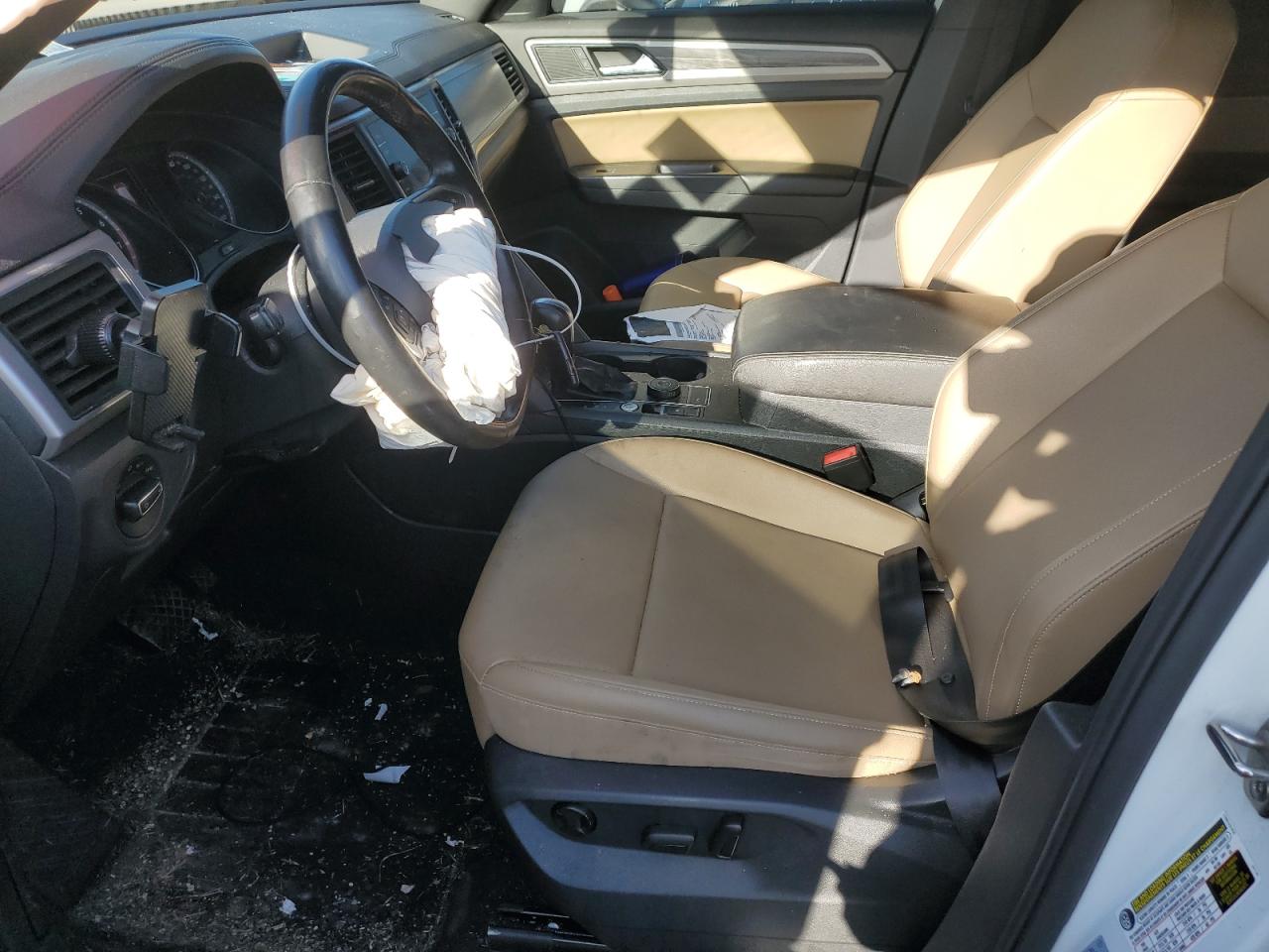 2020 Volkswagen Atlas VIN 1V26C2CA5LC207034 photo 7
