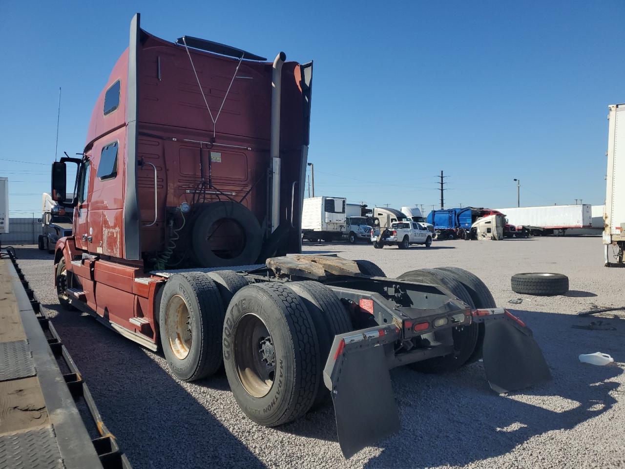 2018 Volvo All models VIN 4V4NC9EG3JN995180 photo 3