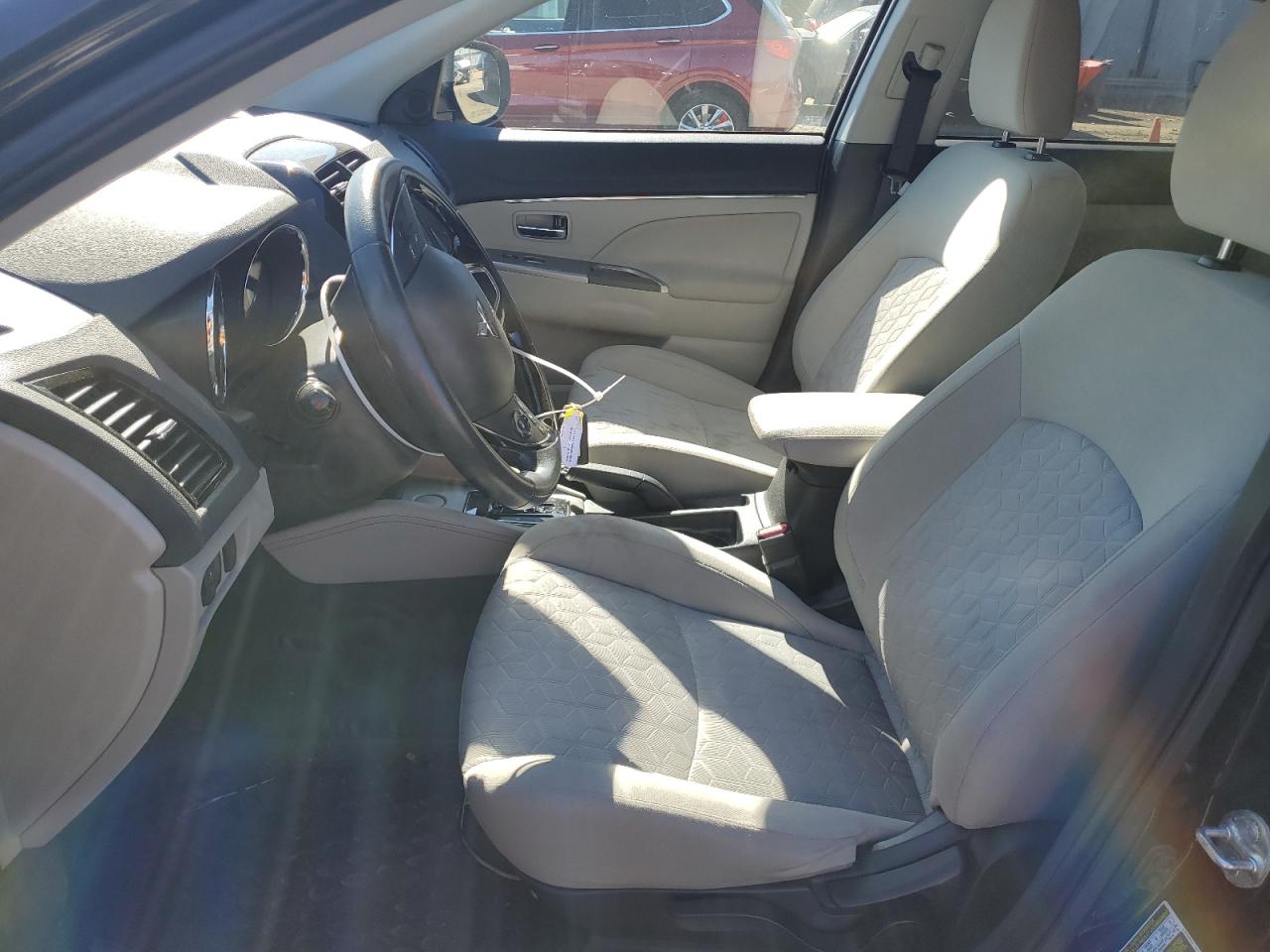 2020 Mitsubishi Outlander VIN JA4AP4AU4LU030716 photo 7