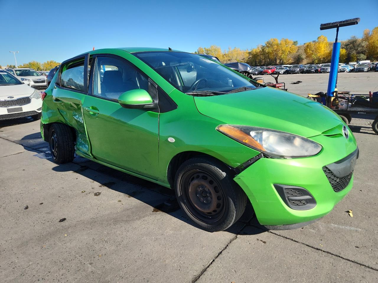 2011 MAZDA 2 VIN JM1DE1HY5B0130782 photo 4