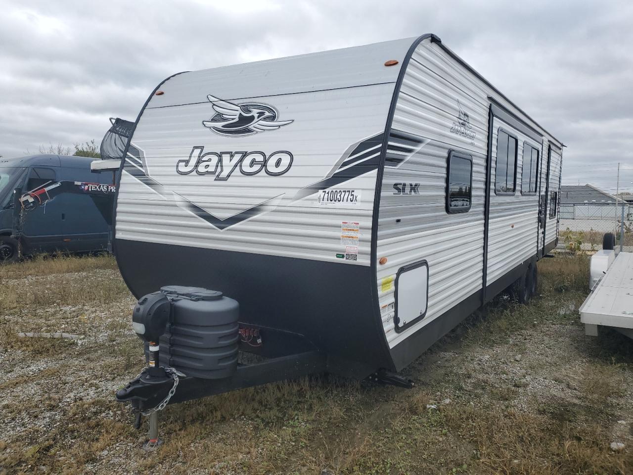 2025 JAYCO Rv VIN 1UJBC0BT5S1YT0333 photo 2