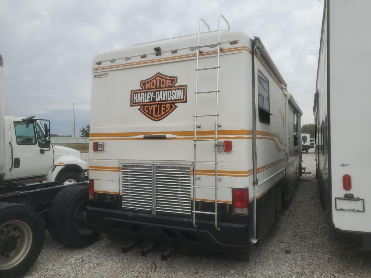 2001 SPARTAN All models VIN 4VZBN2399YC037928 photo 4