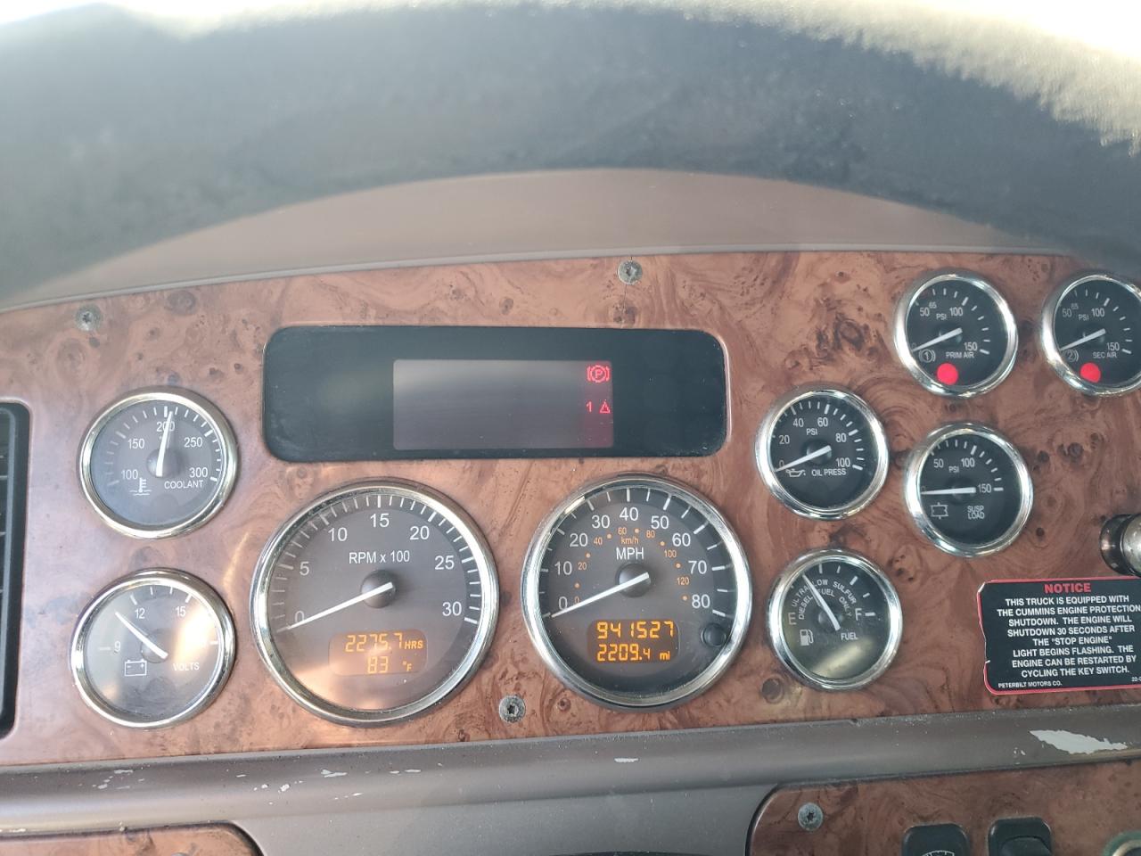 2010 PETERBILT All models VIN 1XP7D49X8AD101595 photo 8