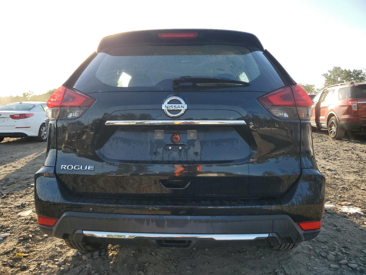 2017 Rogue VIN KNMAT2MTXHP522133 photo 6