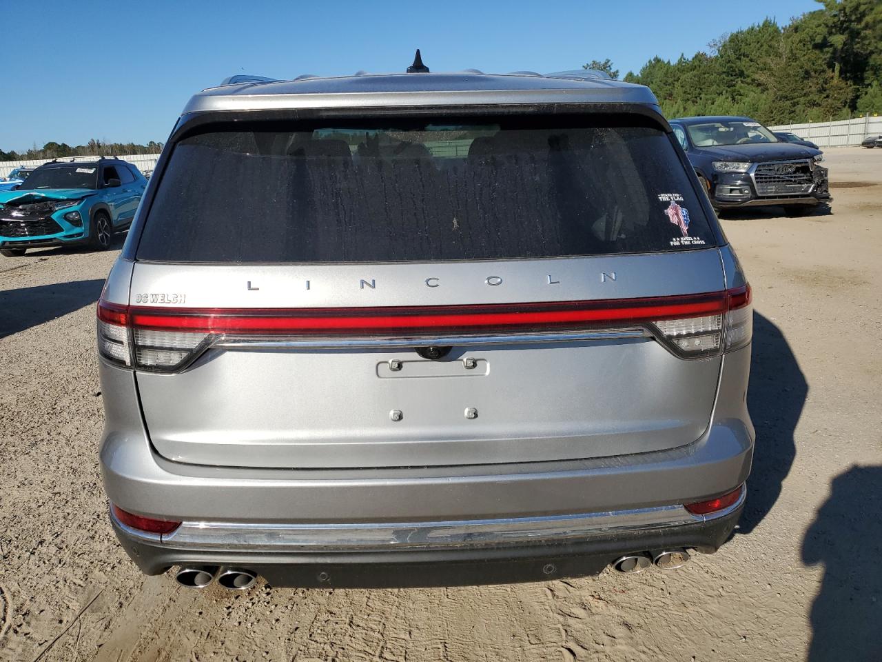 2023 Lincoln Aviator VIN 5LM5J6WC0PGL11056 photo 6