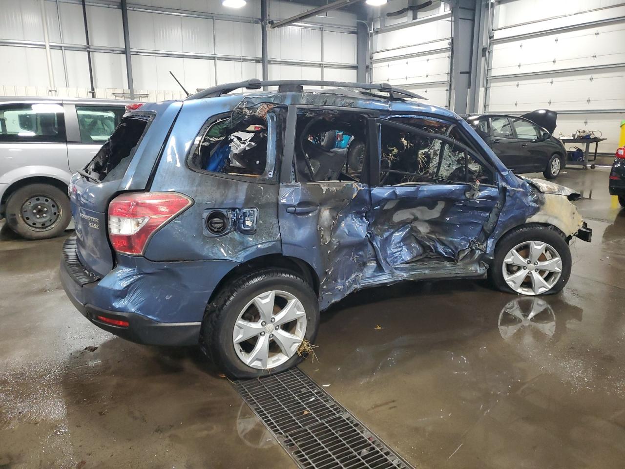 2015 Subaru Forester VIN JF2SJADC7FH465385 photo 3