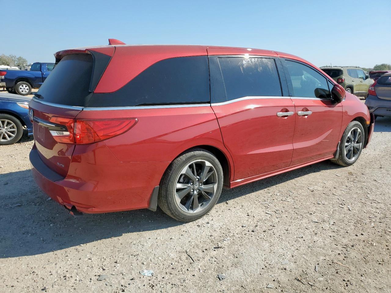 2023 Honda Odyssey VIN 5FNRL6H93PB023305 photo 3