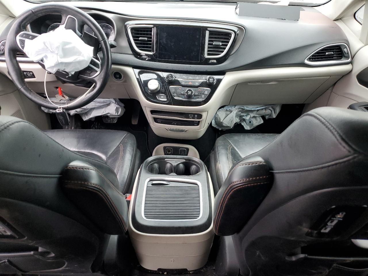 2020 Chrysler Pacifica VIN 2C4RC1EG2LR123822 photo 8