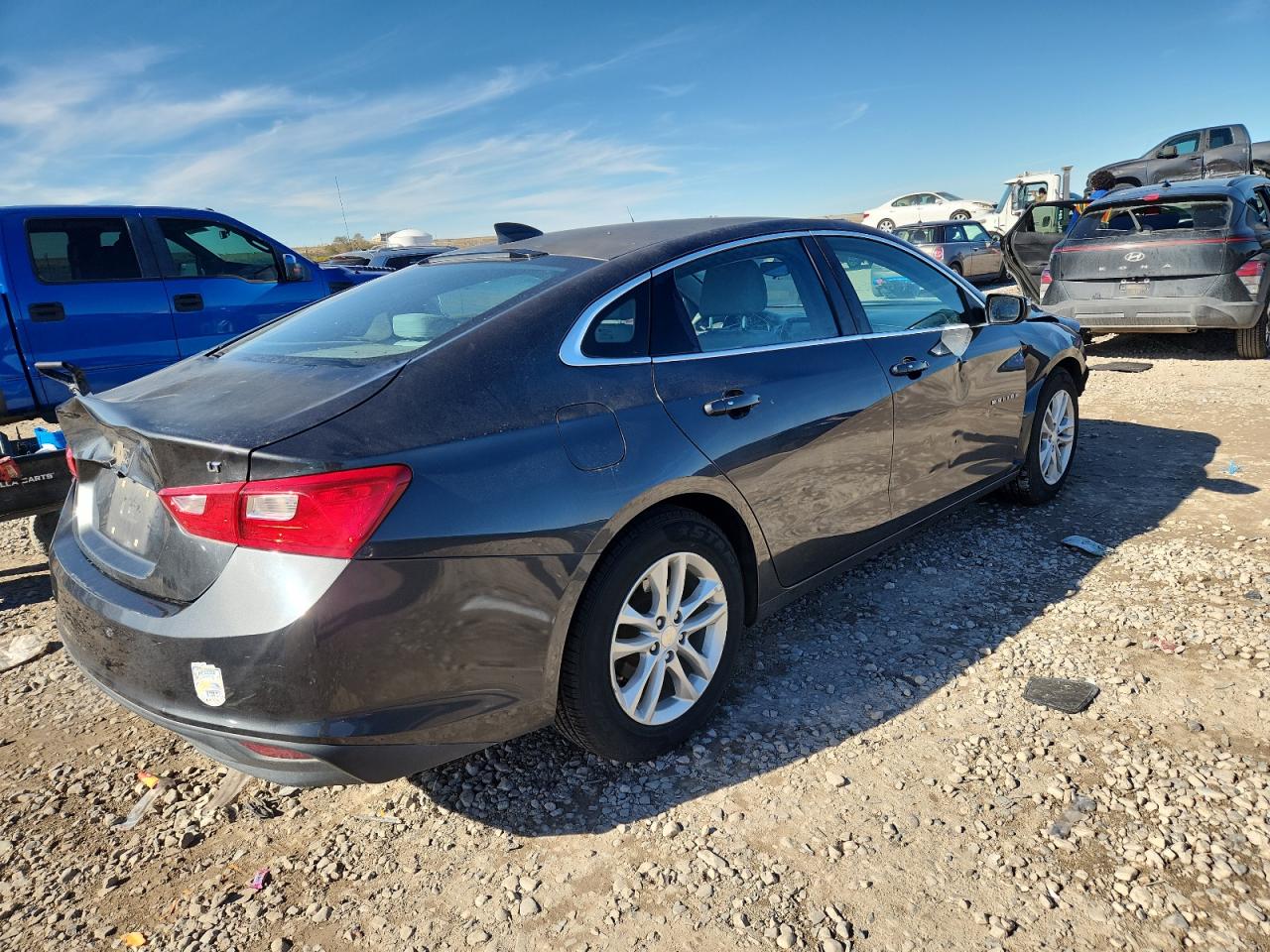 2016 CHEV Malibu VIN 1G1ZE5ST0GF271508 photo 3