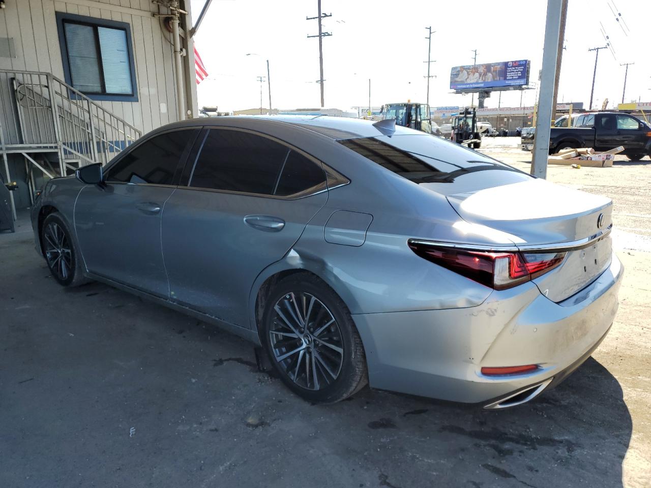 2022 Lexus ES350 VIN 58ADZ1B14NU120424 photo 2