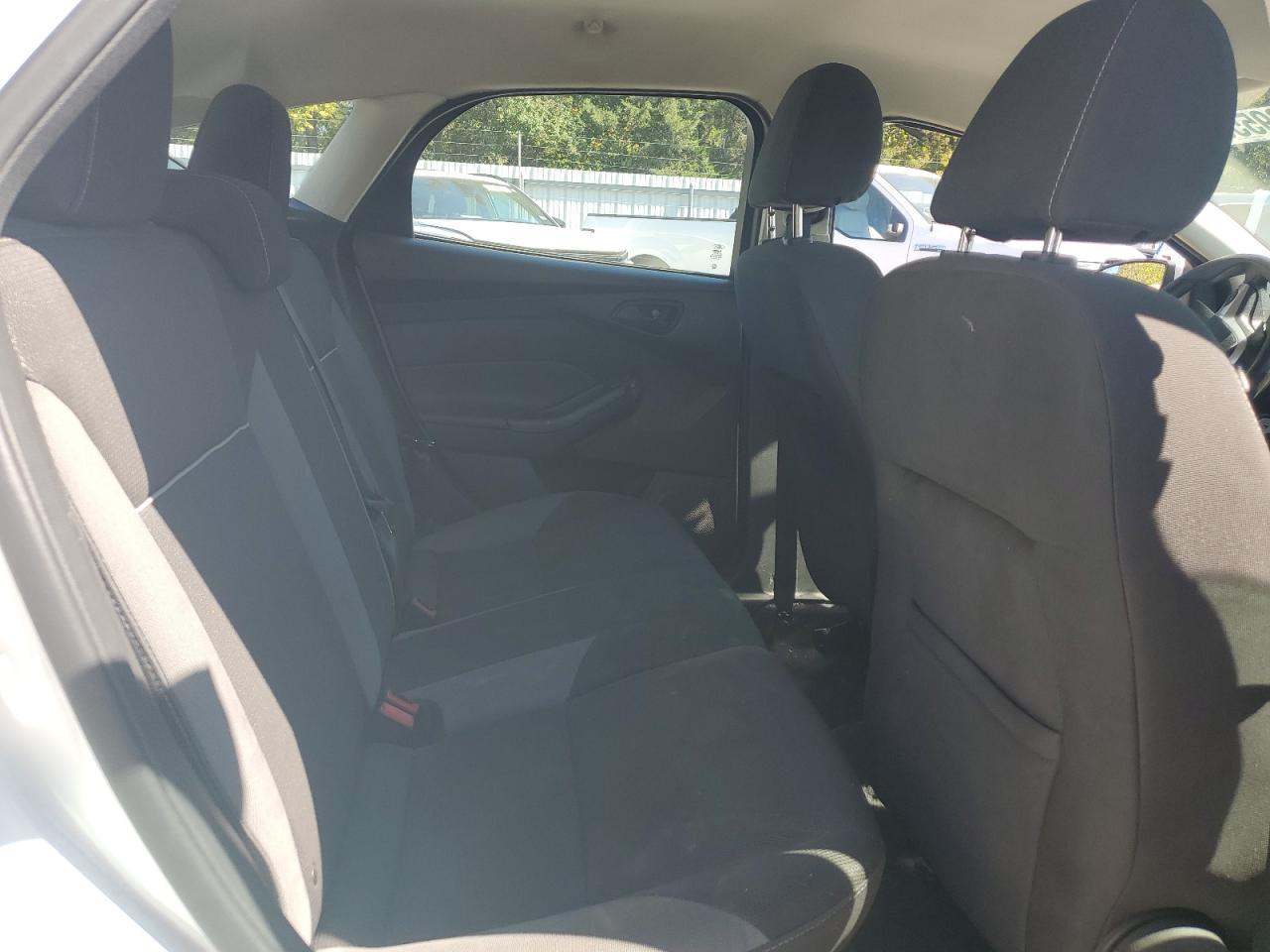 2012 Ford Focus VIN 1FAHP3K22CL455343 photo 11