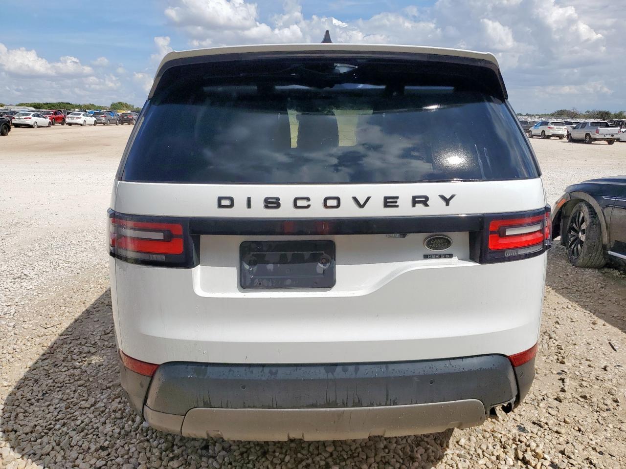 2017 Land Discovery VIN SALRHBBV5HA026709 photo 6
