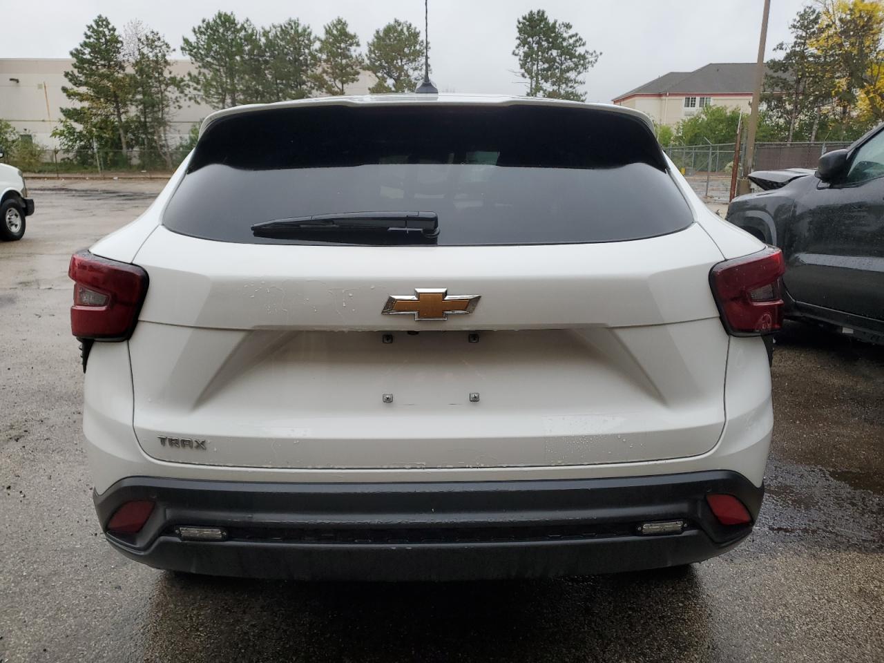 2025 Chevrolet Trax VIN KL77LFEP8SC199571 photo 6