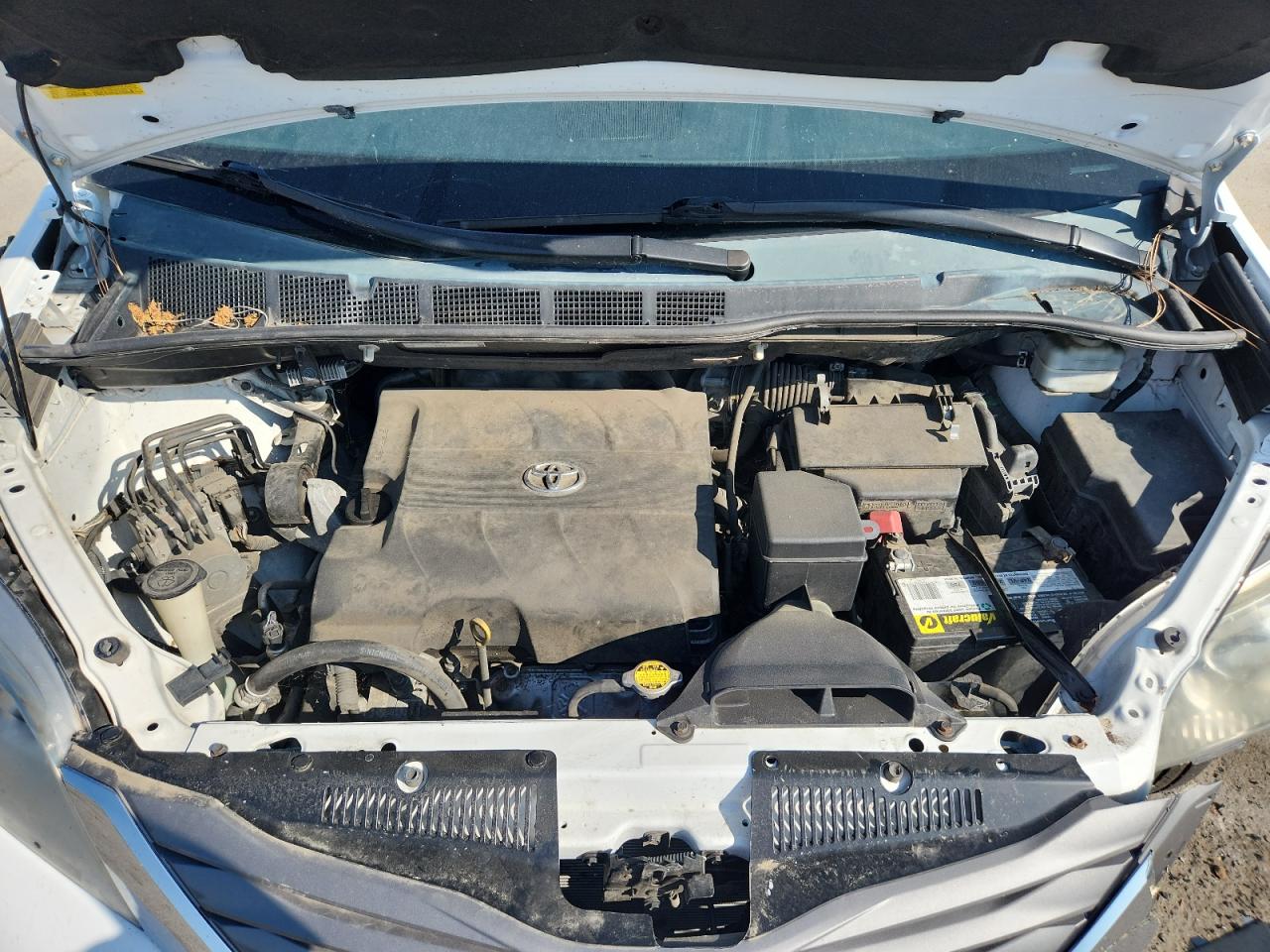 2013 Toyota All models VIN 5TDYK3DC0DS325995 photo 12