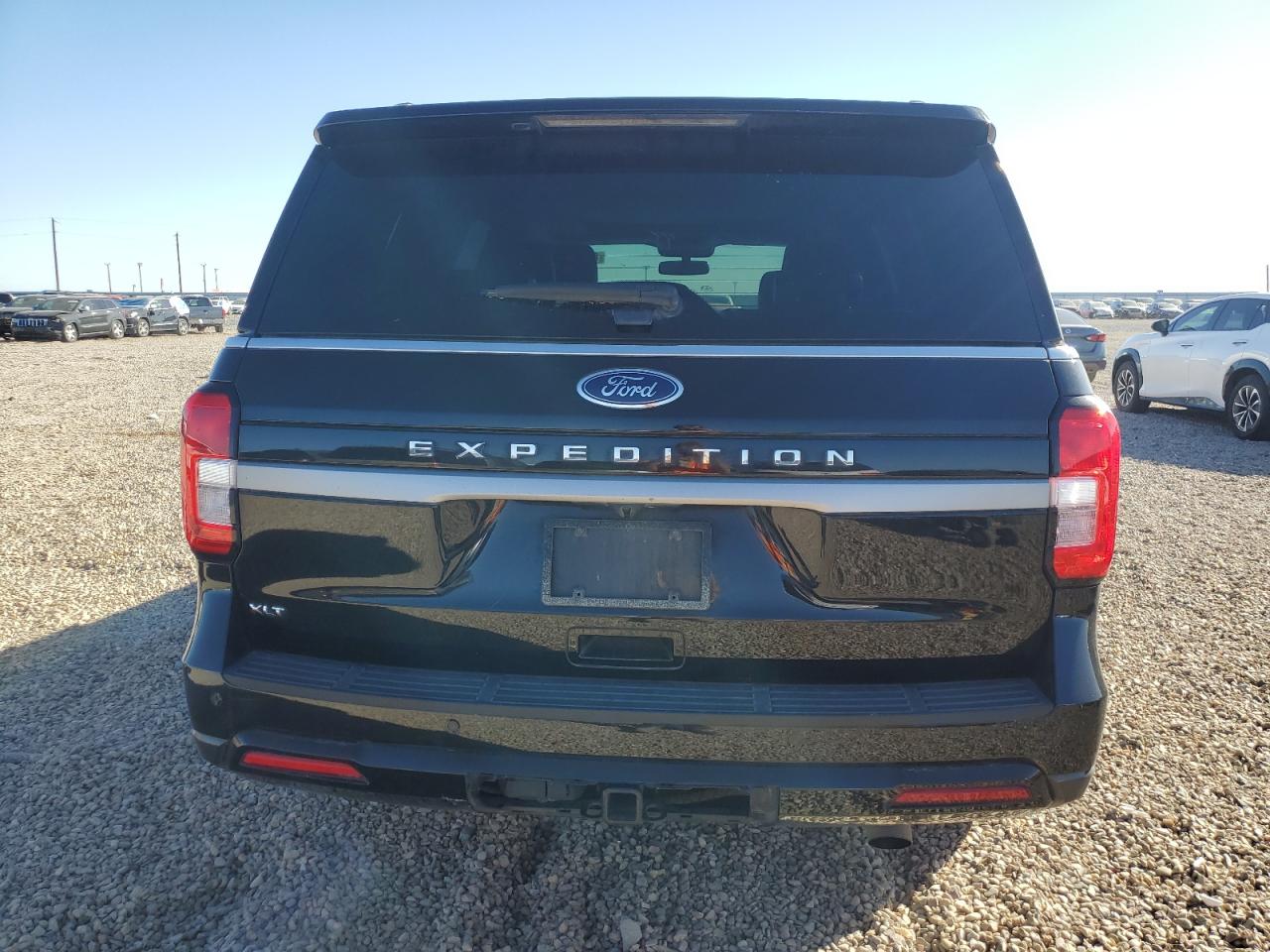 2024 Ford Expedition VIN 1FMJU1J82REA26601 photo 6